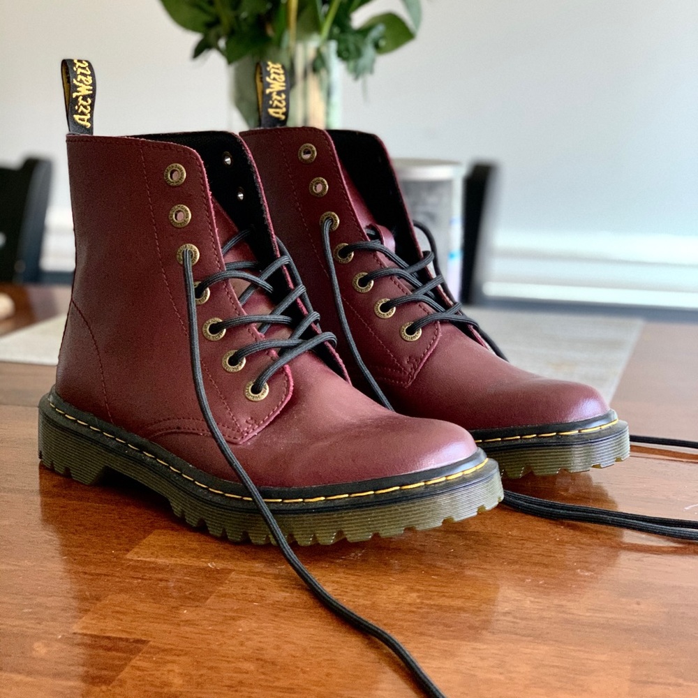 - Dr martens Luana , 38 woman size. NEW